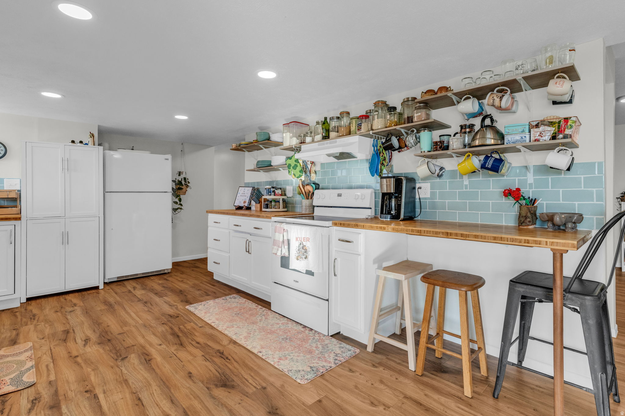 WHITE CITY - Residential