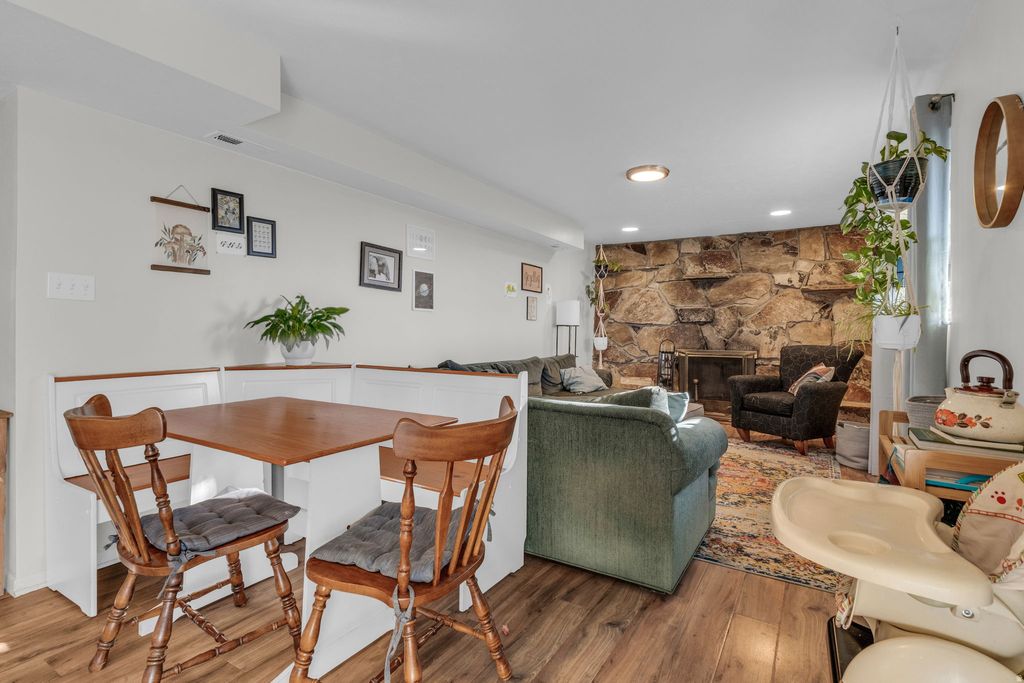 Photo of 9968 S BLOSSOM DR, Sandy, UT 84092 (MLS # 2121387)