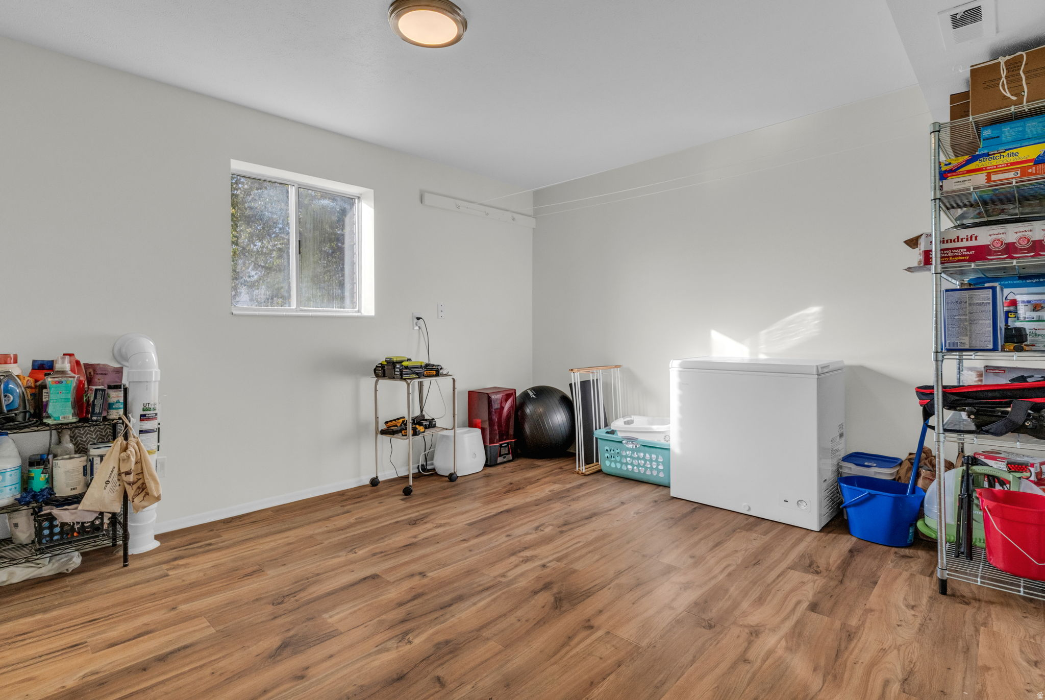 WHITE CITY - Residential