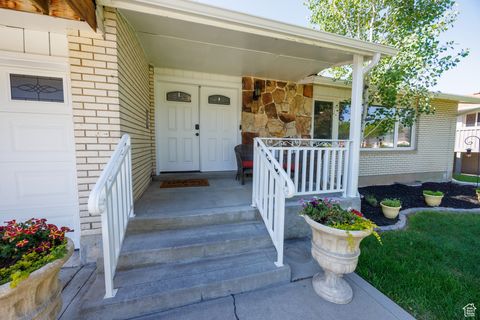 Tiny photo for 1070 E 120 S, Orem, UT 84097 (MLS # 2087266)