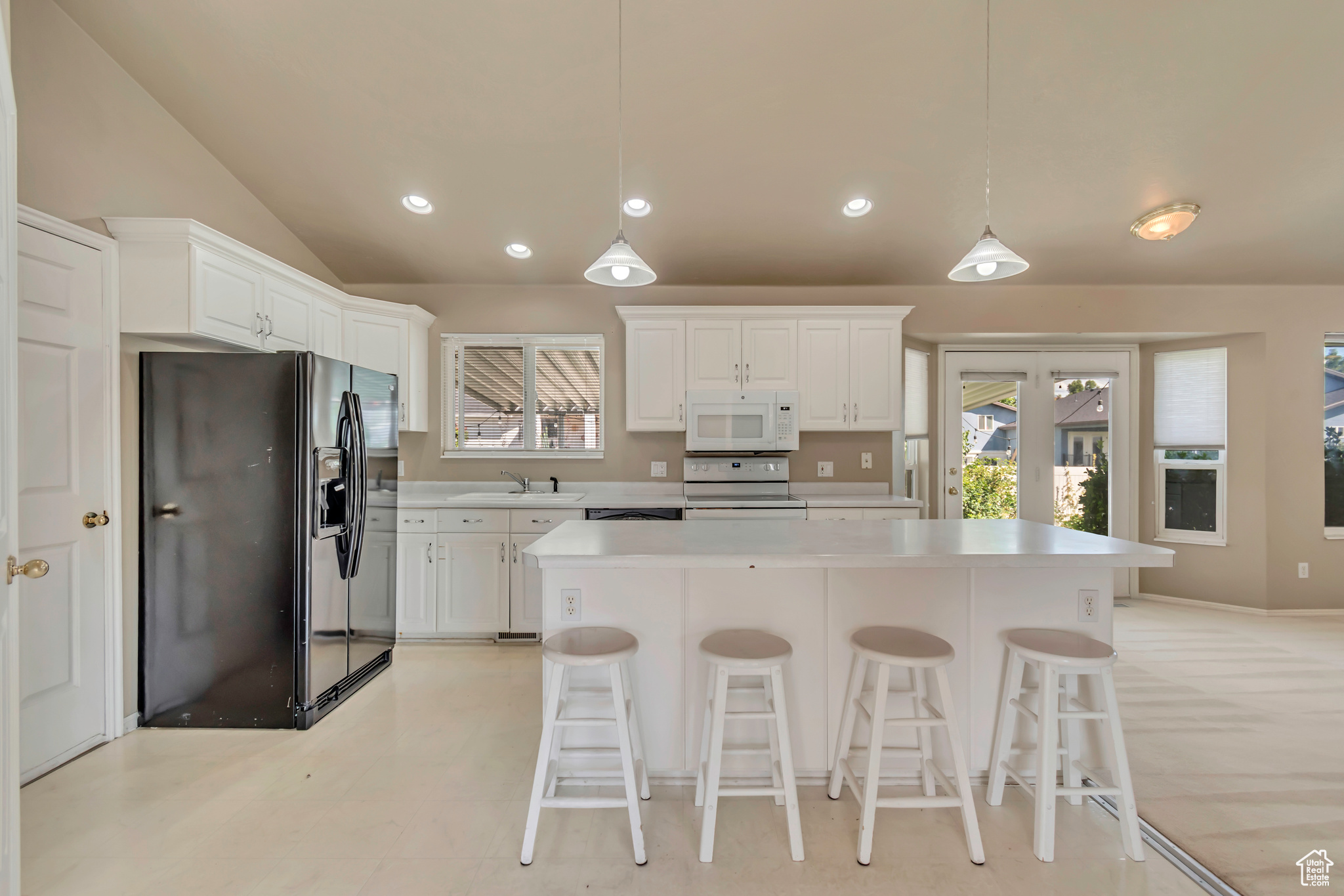 ROSE CREST ESTATES - Residential