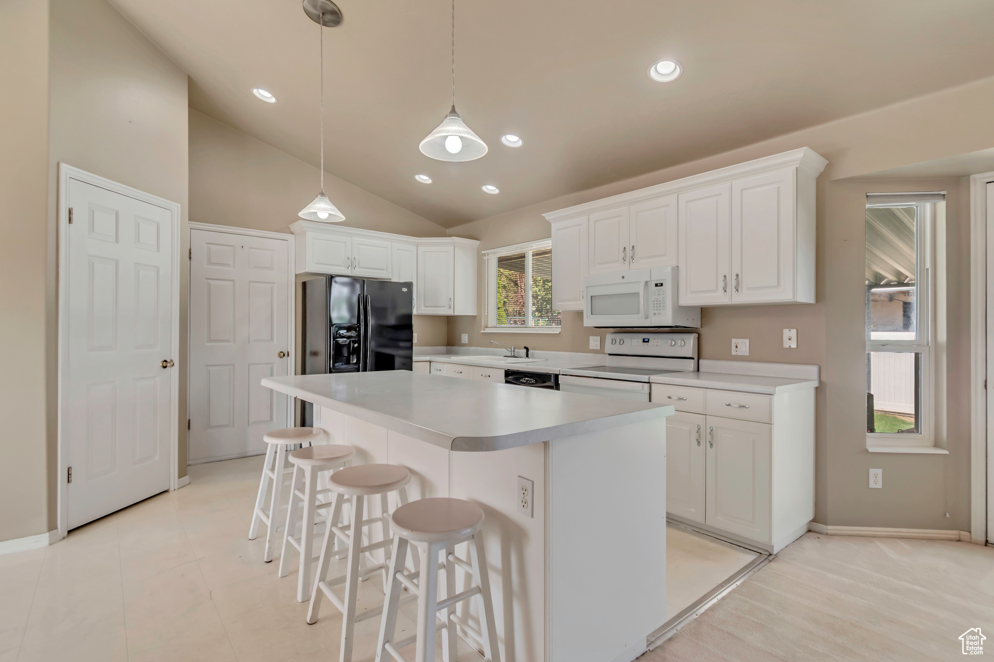 ROSE CREST ESTATES - Residential