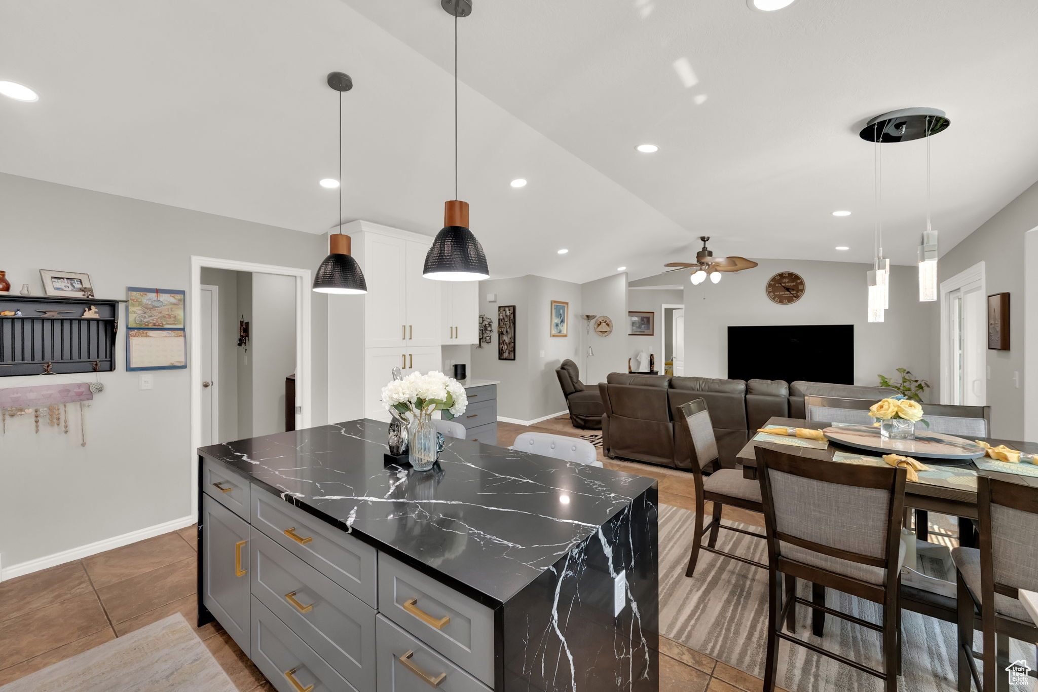 WHITE CITY - Residential