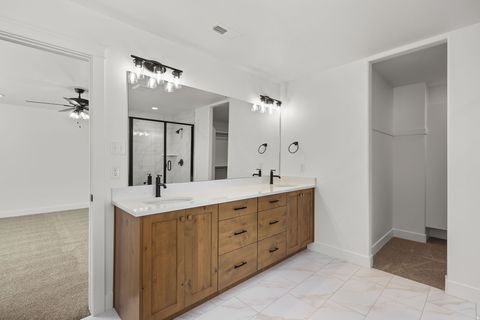 Tiny photo for 1661 W ROSS RD, Syracuse, UT 84075 (MLS # 2137012)