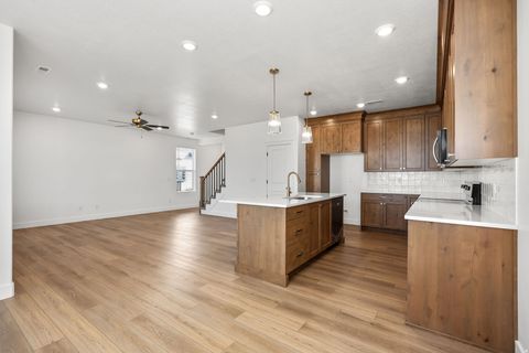 Tiny photo for 1661 W ROSS RD, Syracuse, UT 84075 (MLS # 2137012)