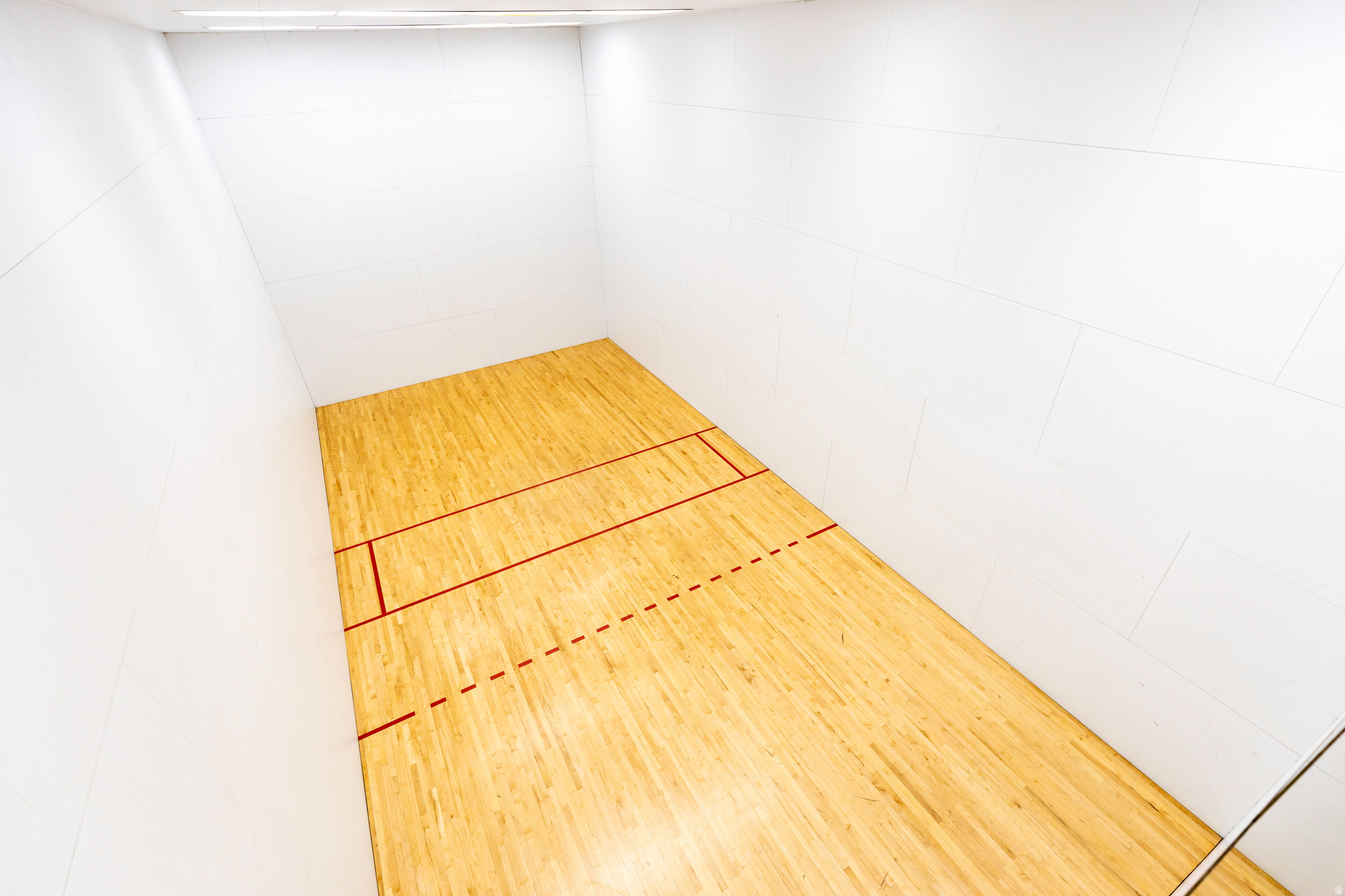 AMERICAN TOWERS - Residential