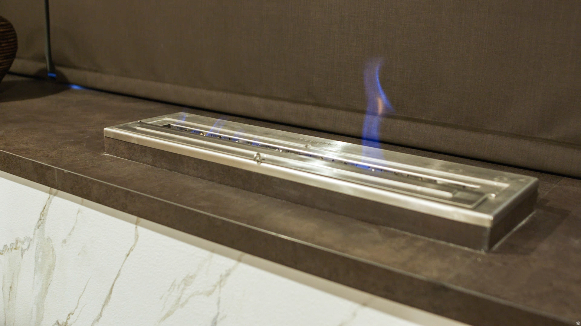 AMERICAN TOWERS - Residential