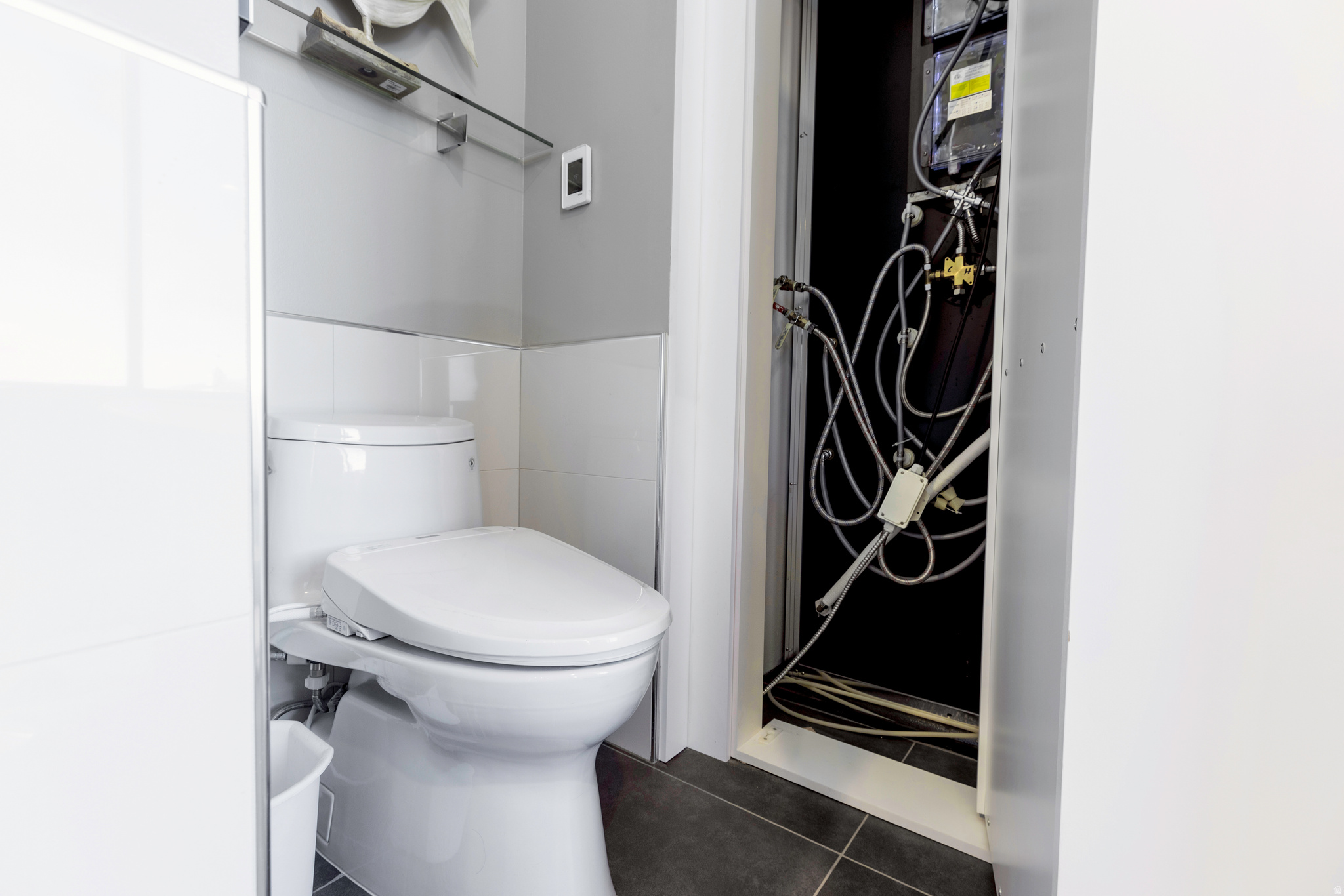 AMERICAN TOWERS - Residential