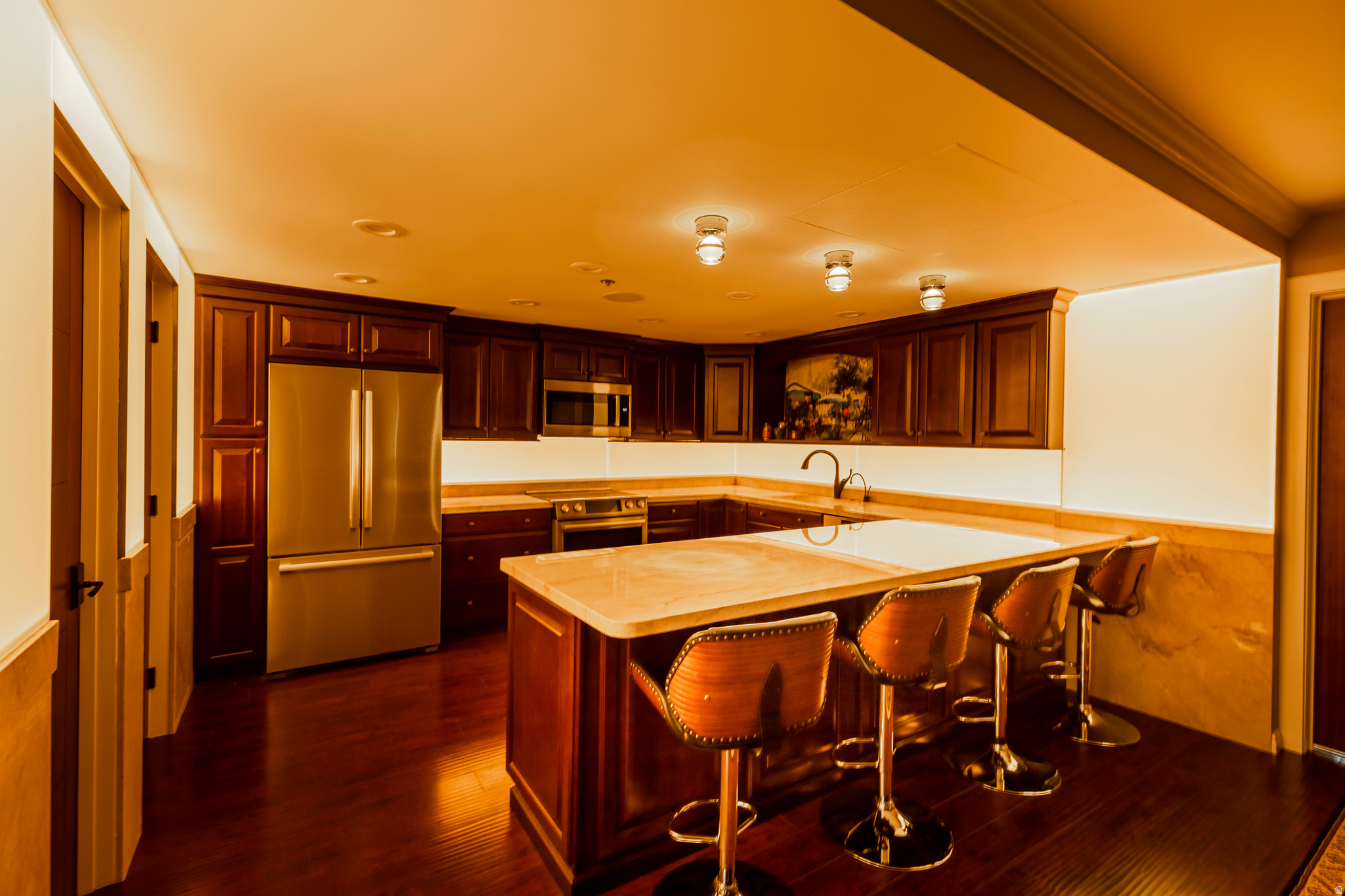 AMERICAN TOWERS - Residential