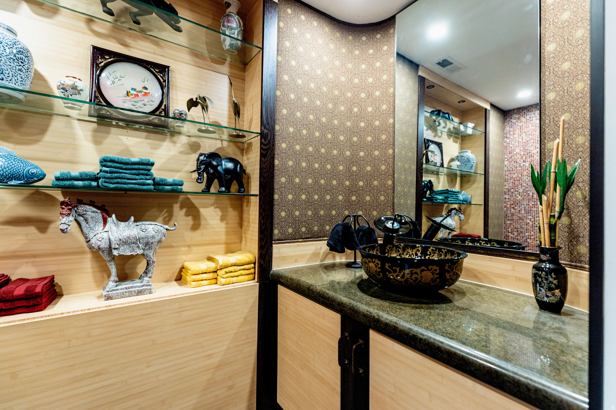 AMERICAN TOWERS - Residential