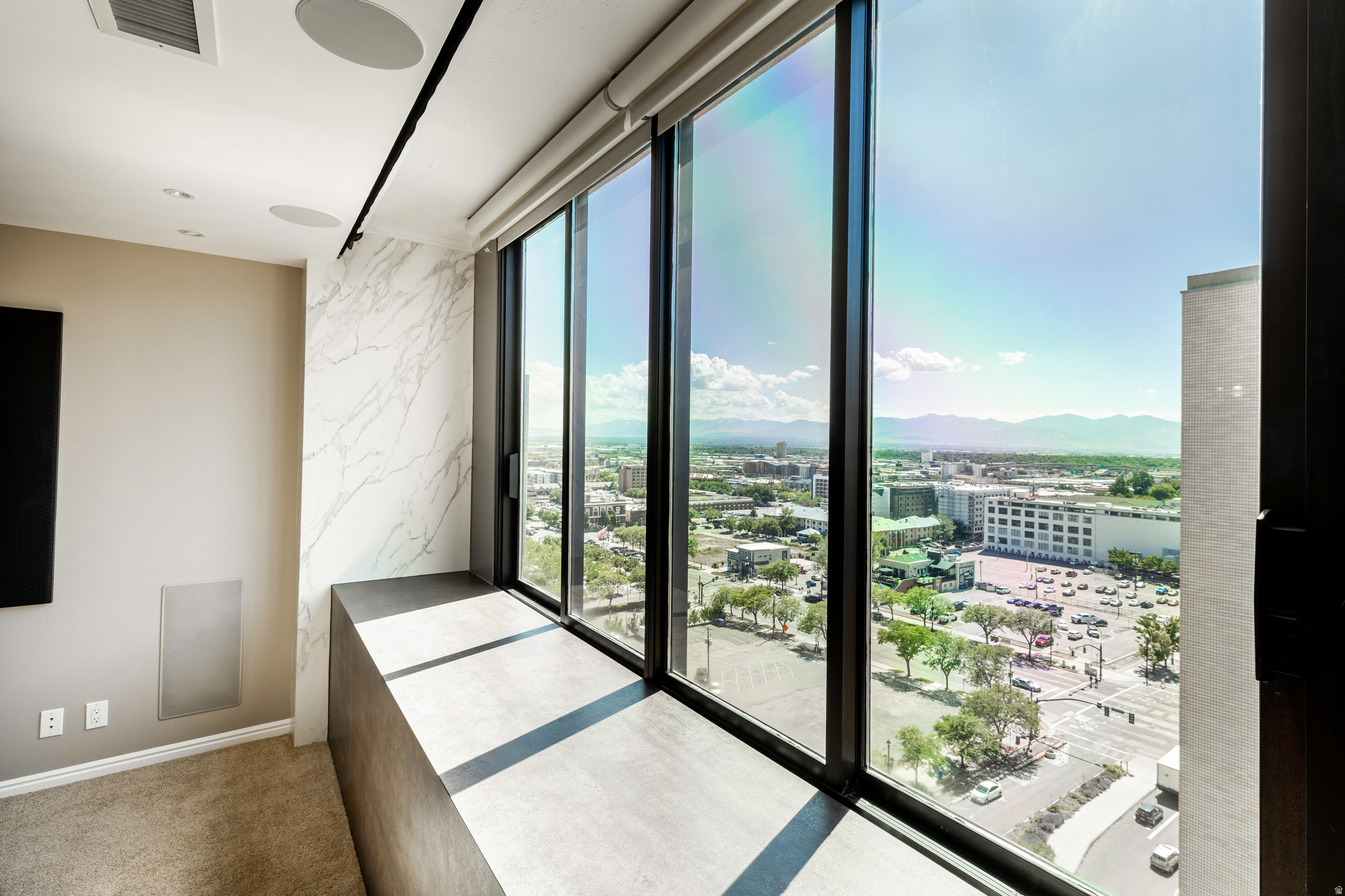 AMERICAN TOWERS - Residential