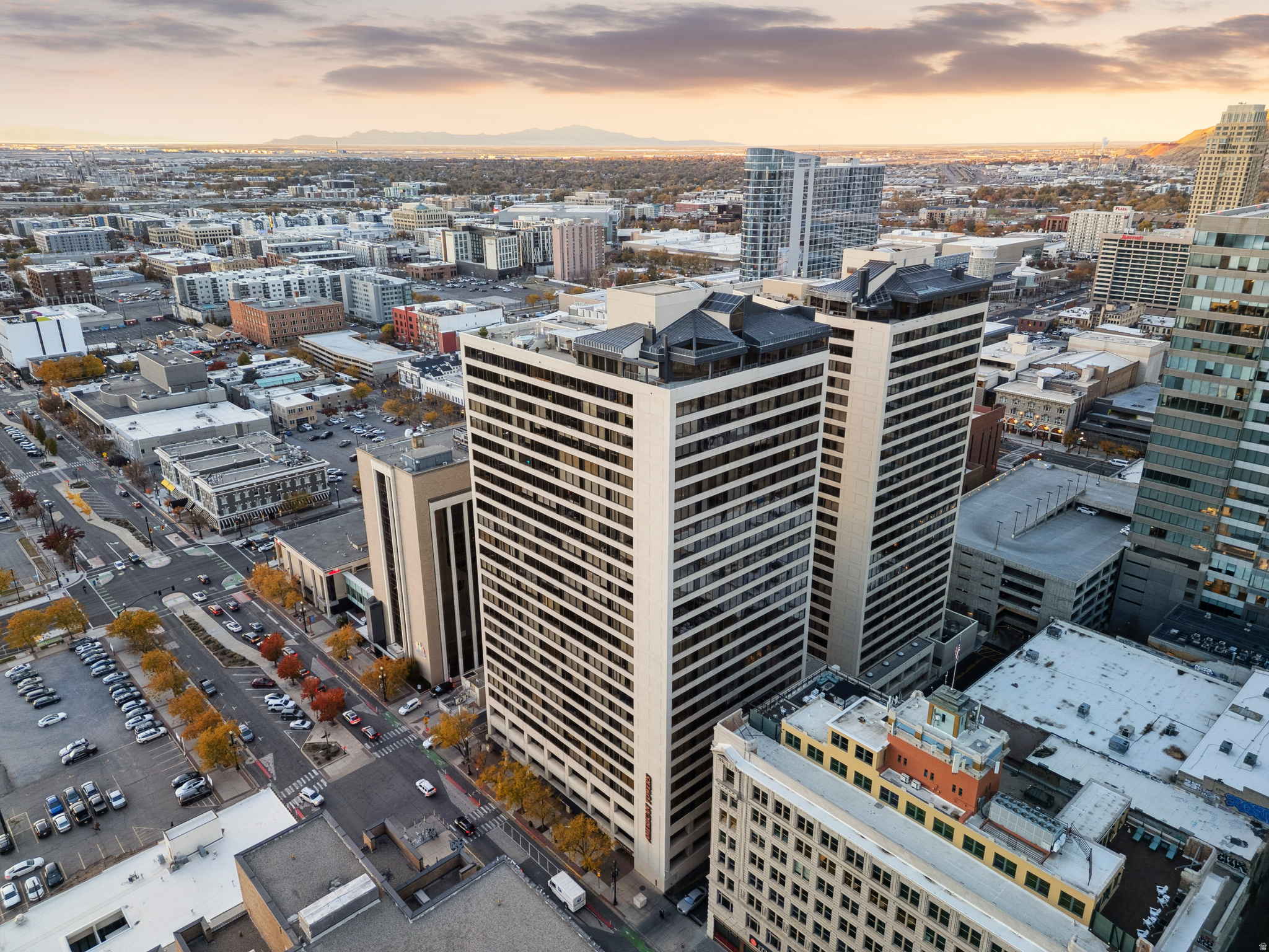 AMERICAN TOWERS - Residential