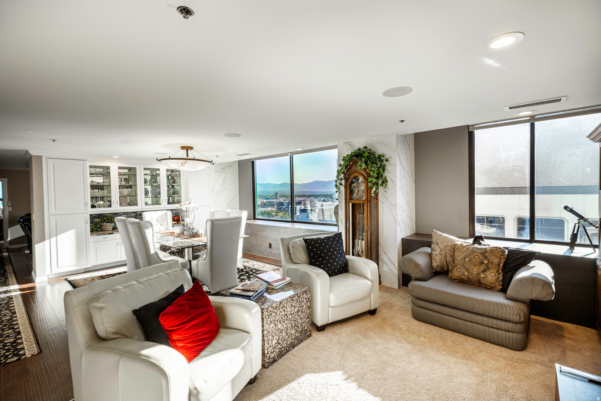 AMERICAN TOWERS - Residential