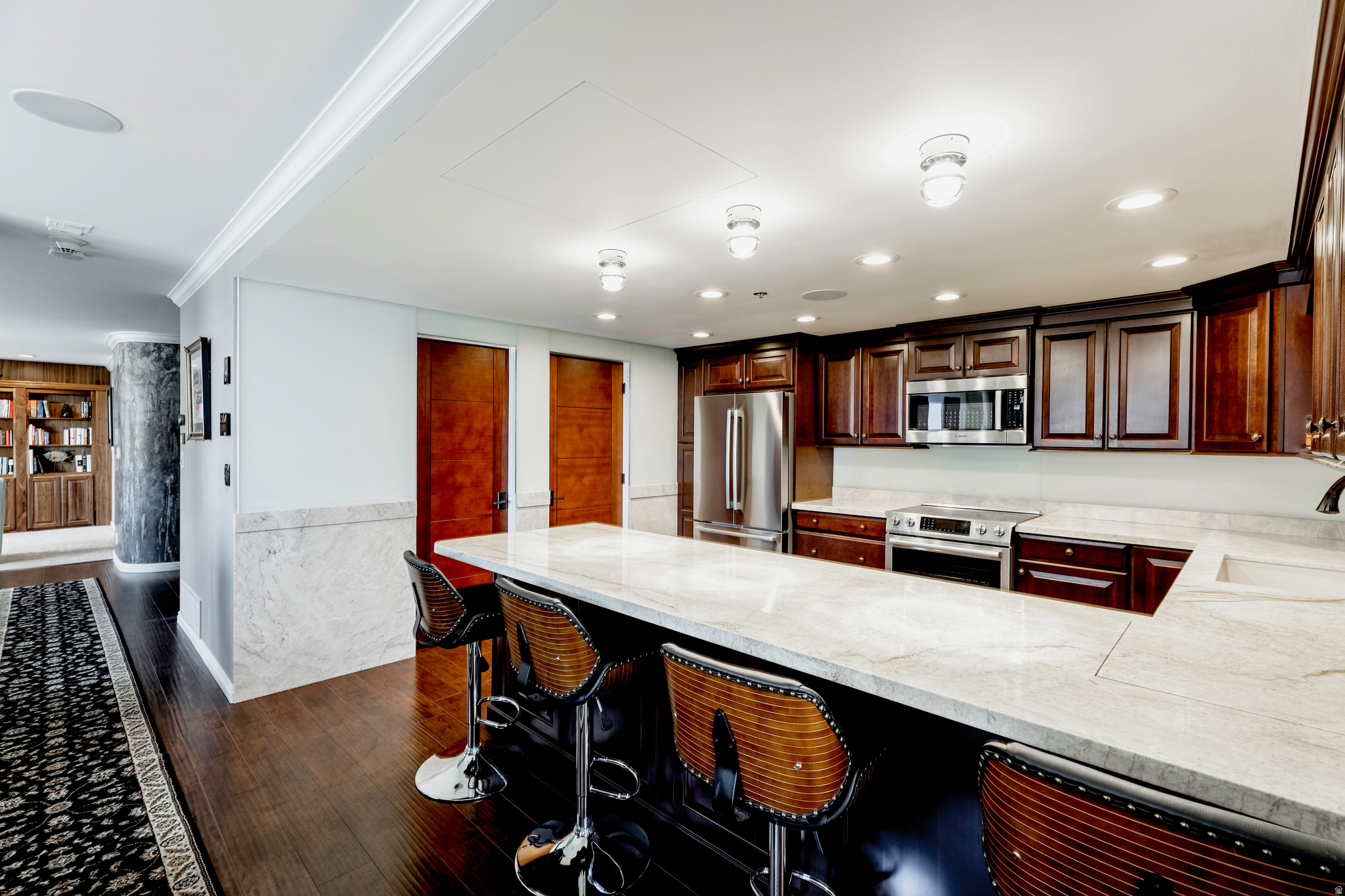 AMERICAN TOWERS - Residential