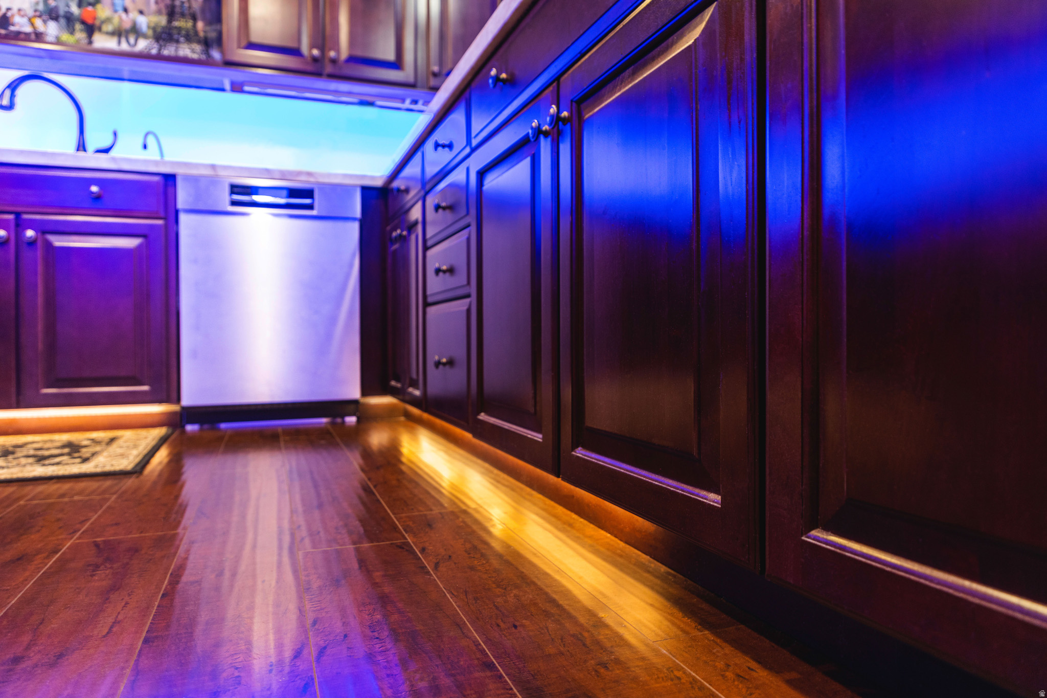 AMERICAN TOWERS - Residential