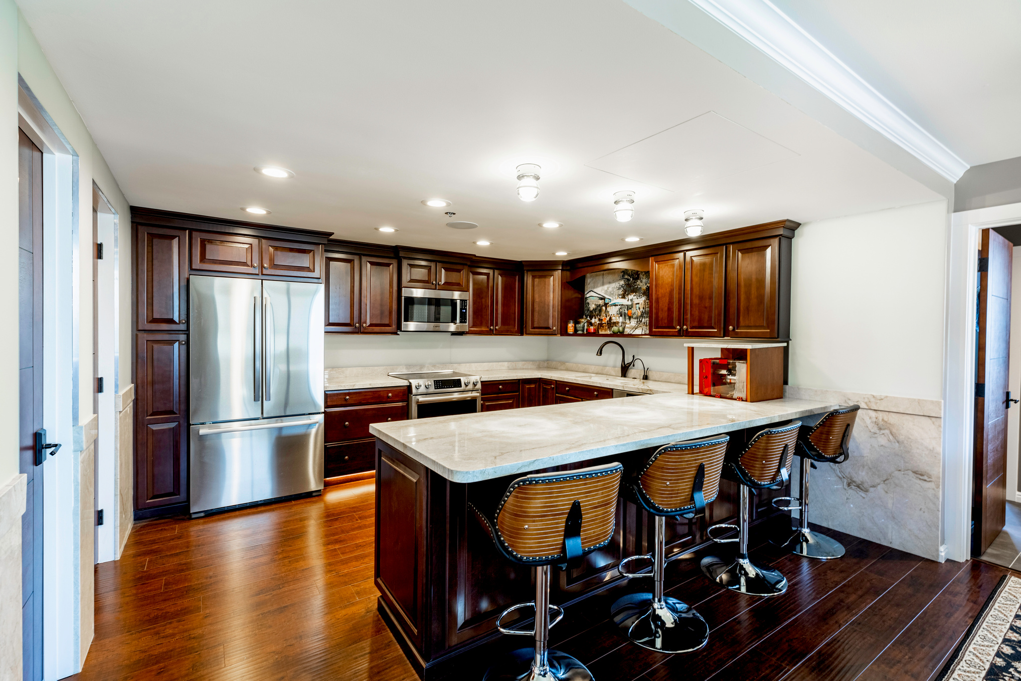 AMERICAN TOWERS - Residential