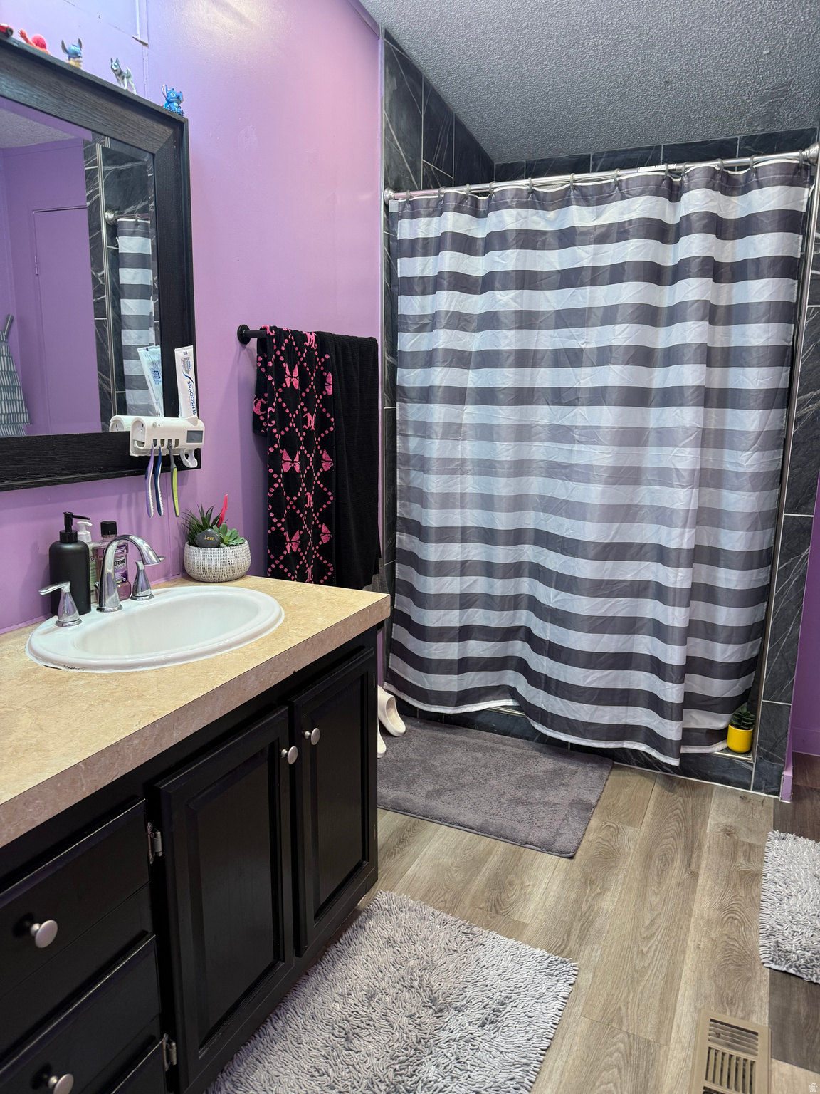 VILLA WEST - Residential