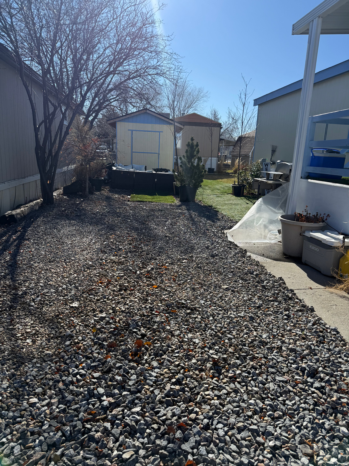 VILLA WEST - Residential