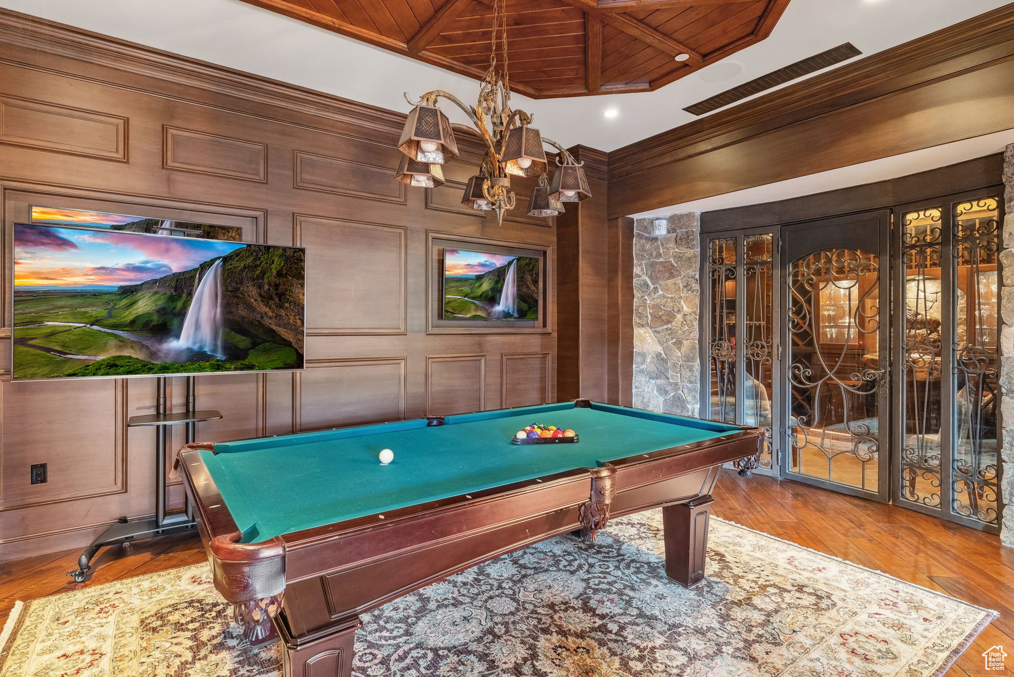ST. REGIS - Residential