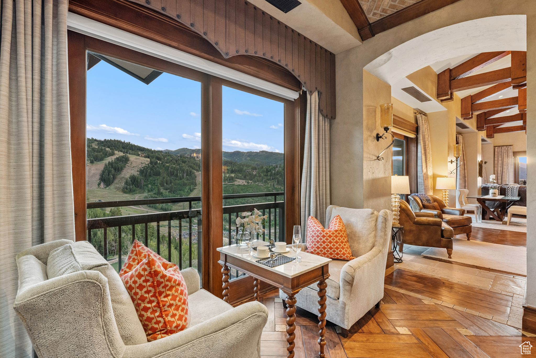 ST. REGIS - Residential