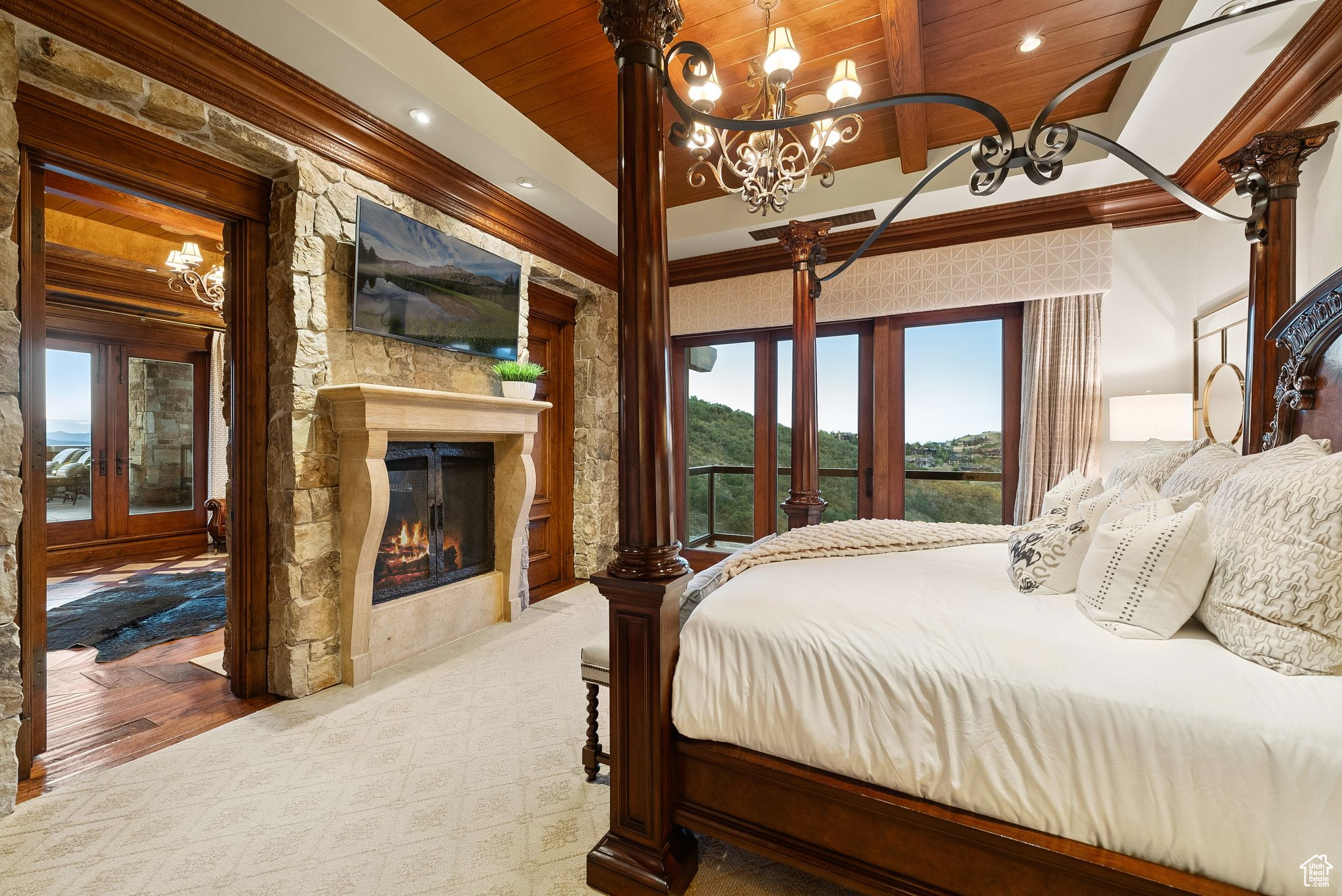 ST. REGIS - Residential