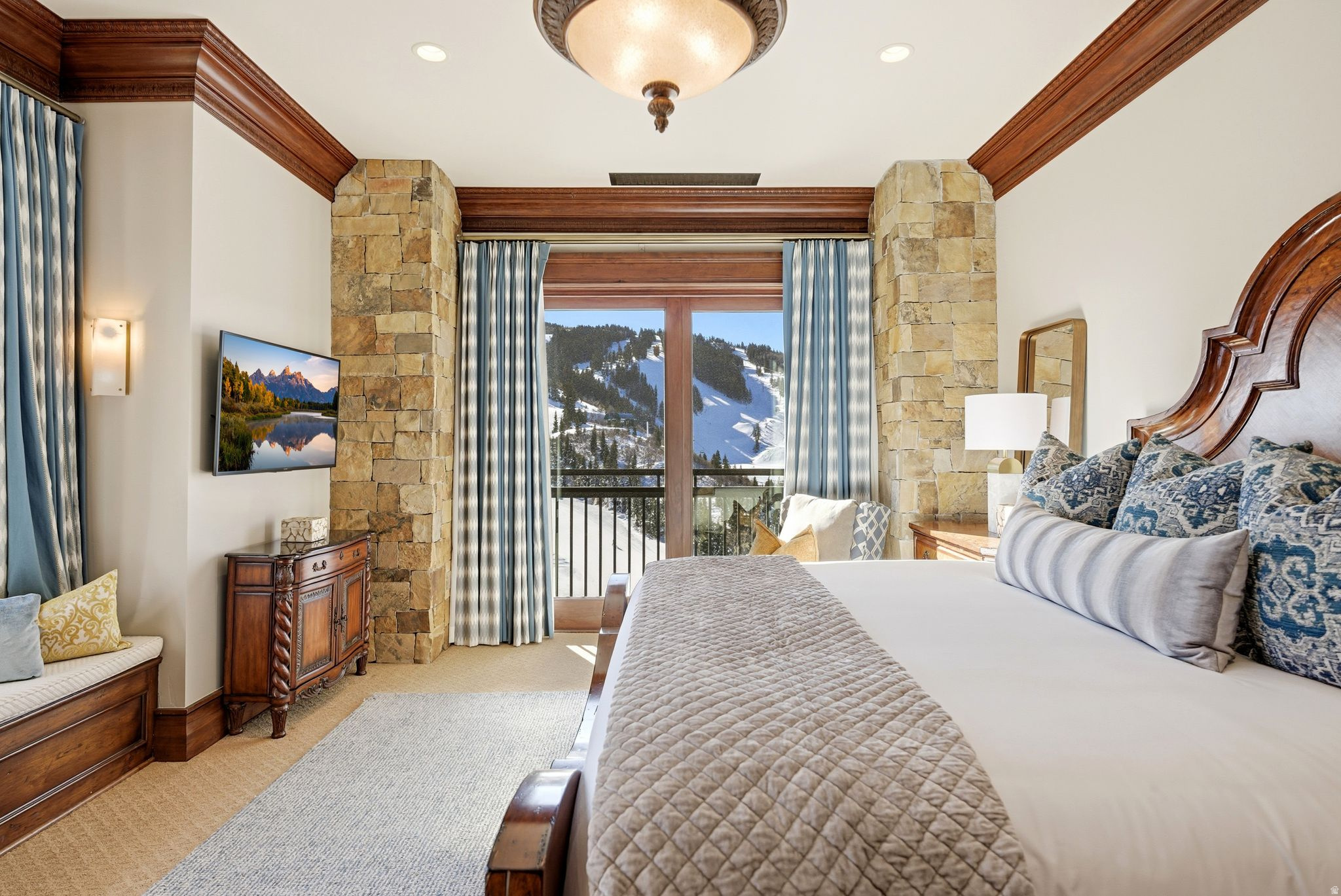 ST. REGIS - Residential