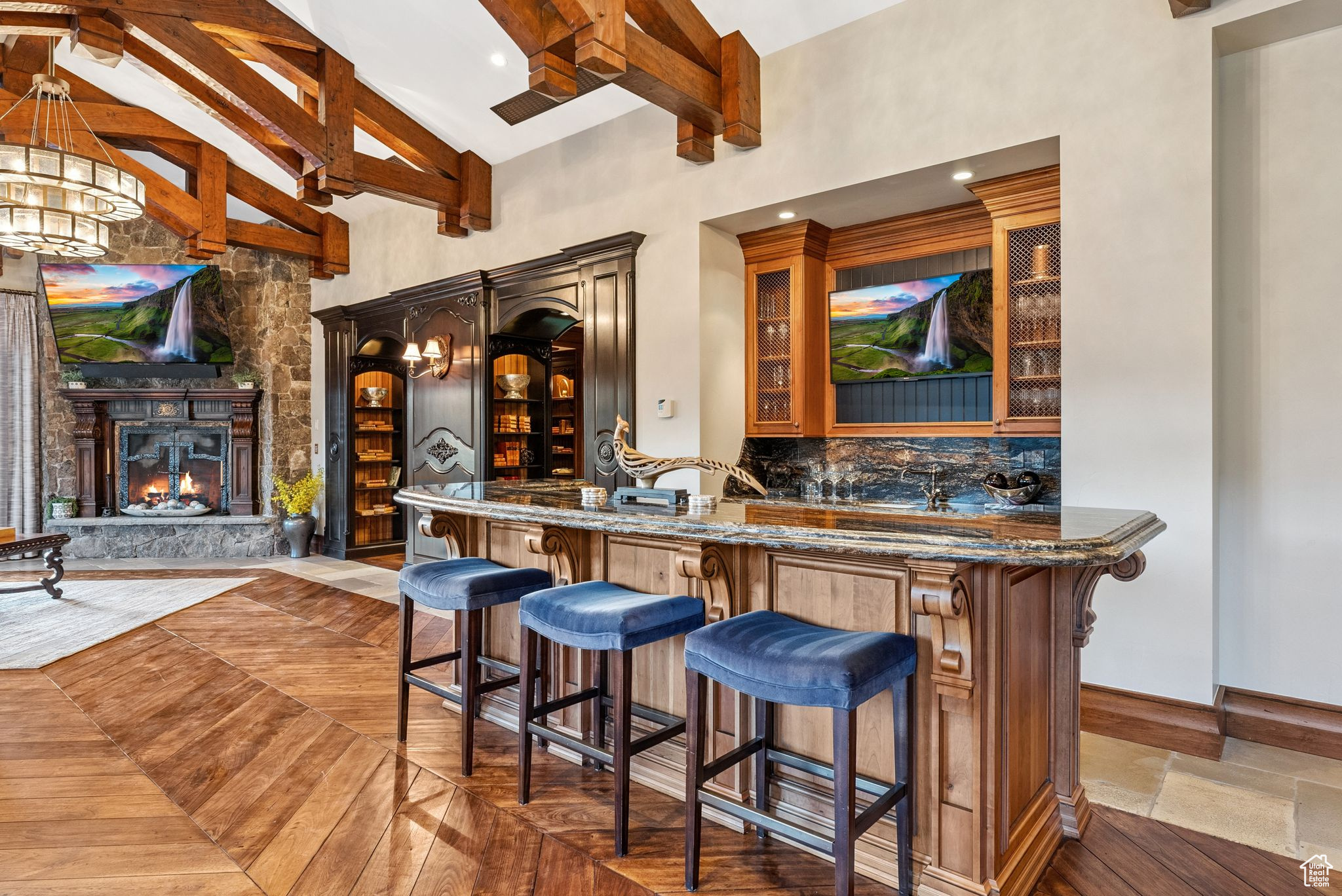 ST. REGIS - Residential