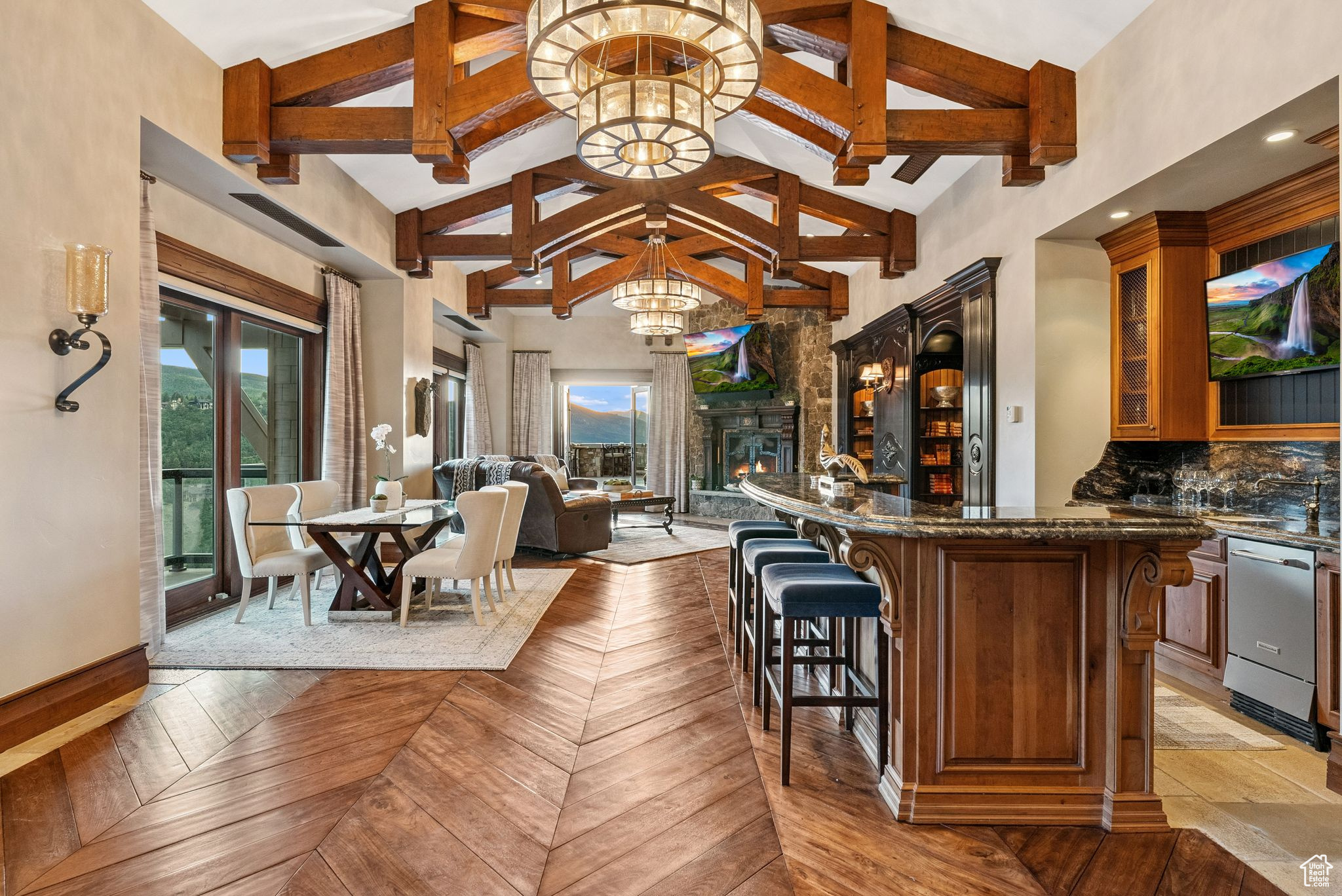 ST. REGIS - Residential
