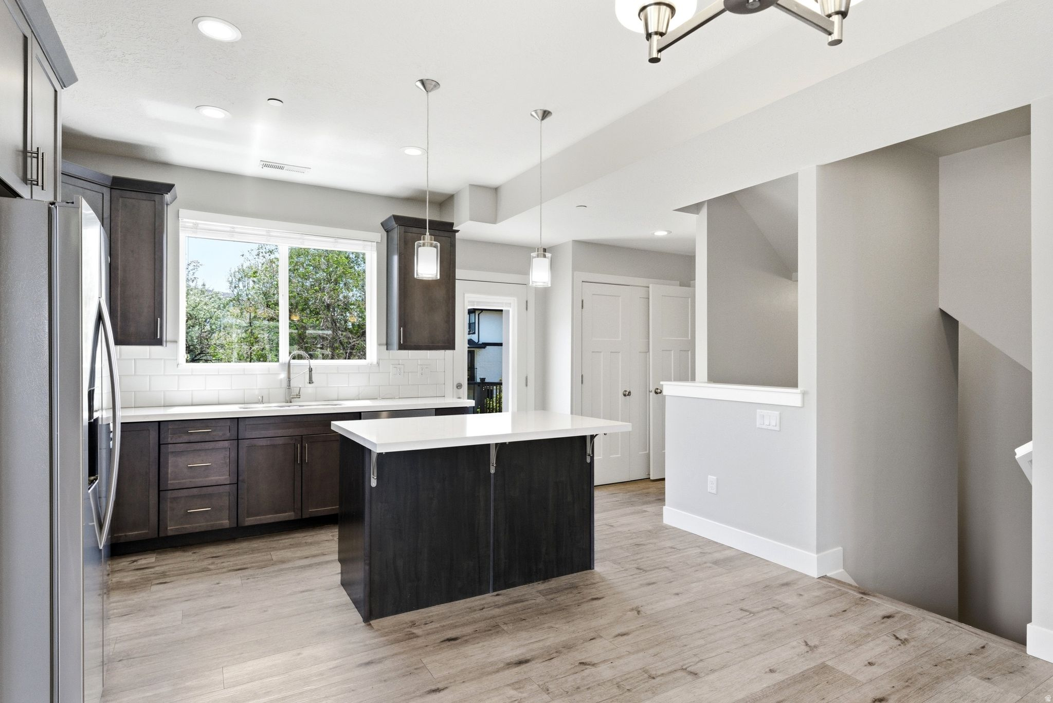 CREEKSIDE - Residential
