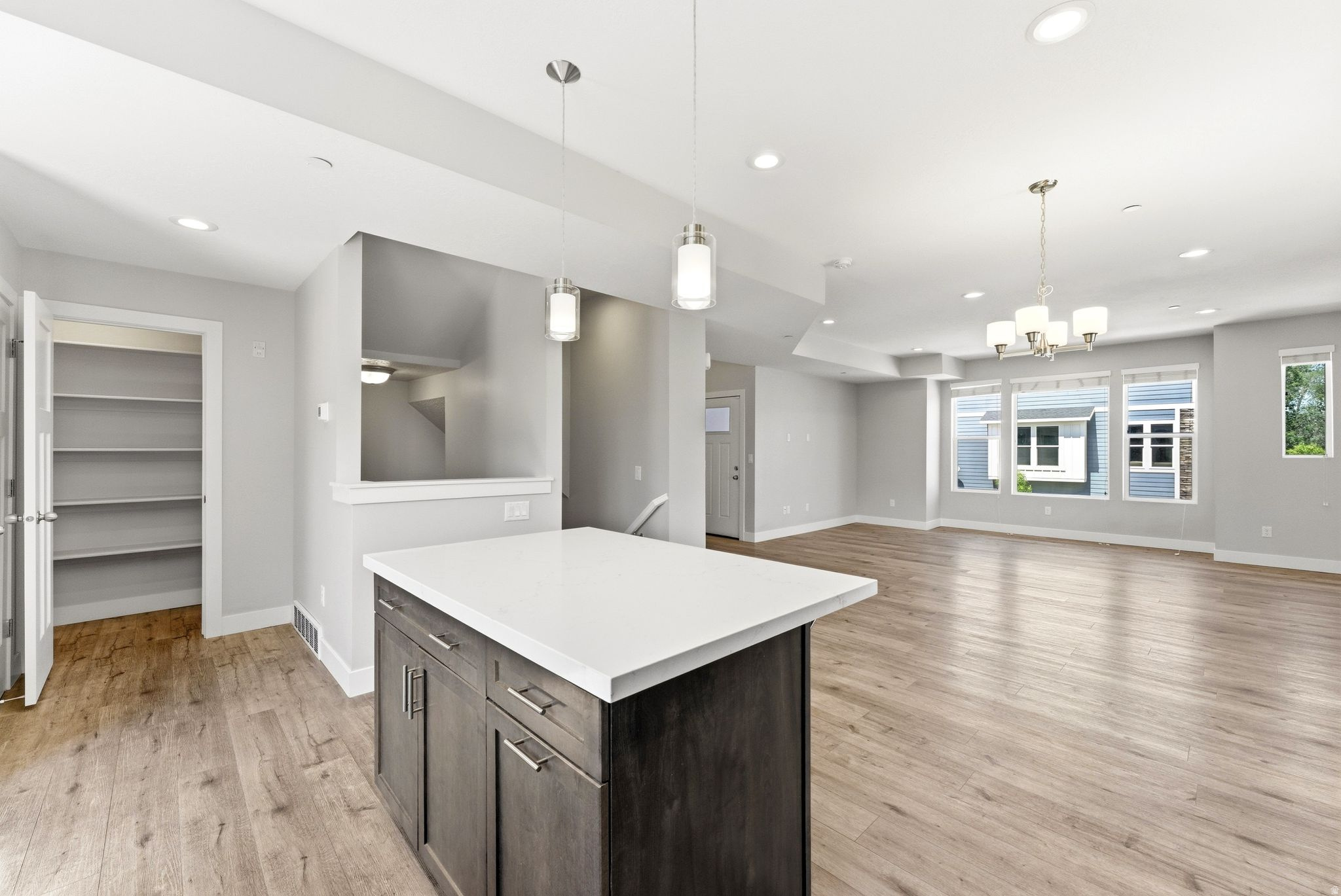CREEKSIDE - Residential