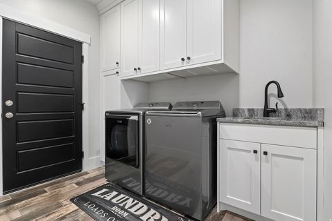 Tiny photo for 3983 N JACKSON AVE, North Ogden, UT 84414 (MLS # 2124340)