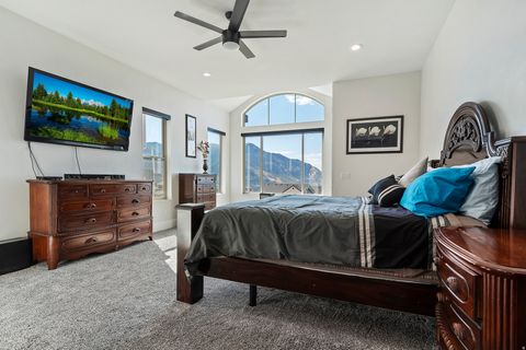 Tiny photo for 3983 N JACKSON AVE, North Ogden, UT 84414 (MLS # 2124340)