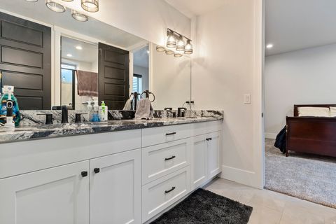 Tiny photo for 3983 N JACKSON AVE, North Ogden, UT 84414 (MLS # 2124340)