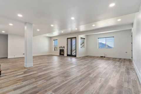 Tiny photo for 3983 N JACKSON AVE, North Ogden, UT 84414 (MLS # 2124340)