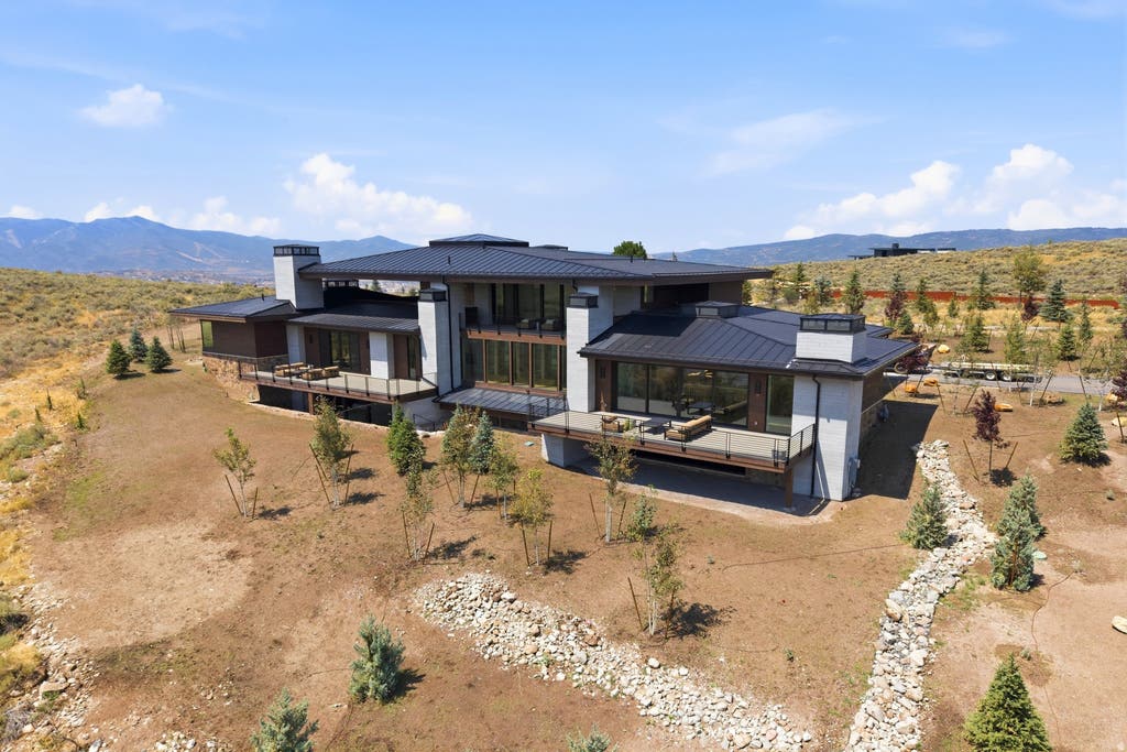 Photo of 7165 PAINTED VALLEY PASS, Park City, UT 84098 (MLS # 2179301)