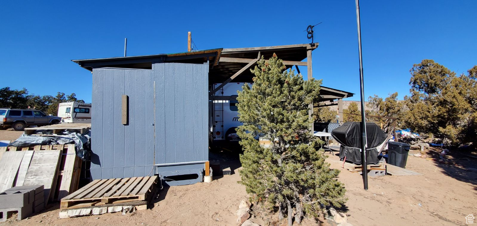 GREAT BASIN ESTATES - Land