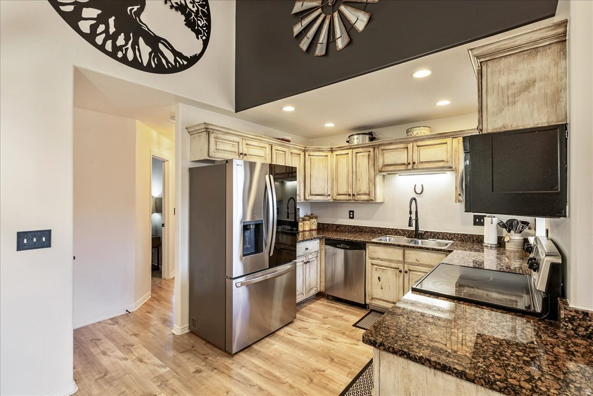 BROOKLINE CONDO - Residential