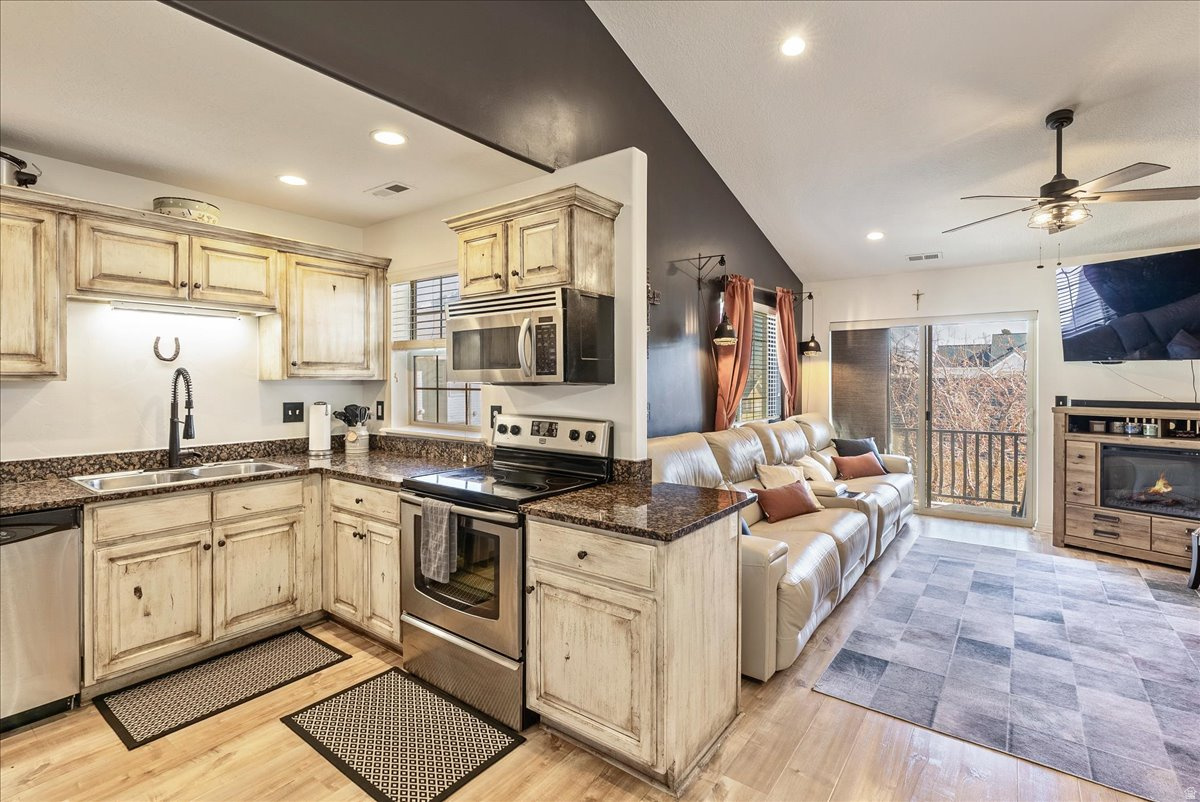 BROOKLINE CONDO - Residential