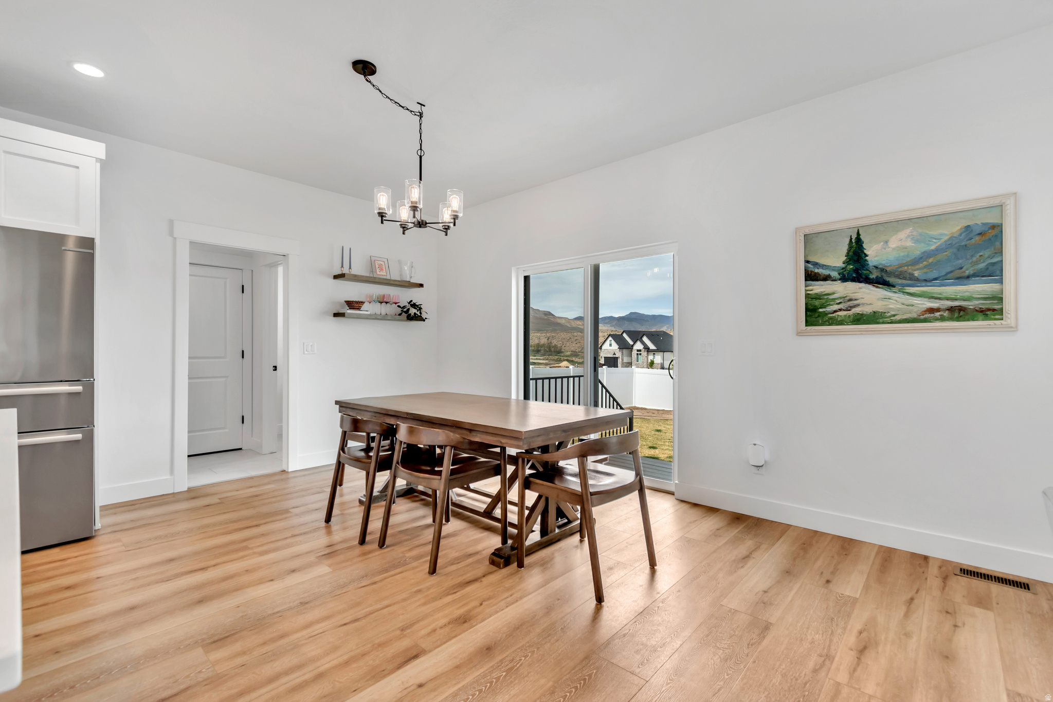 HIDDEN OAKS - Residential