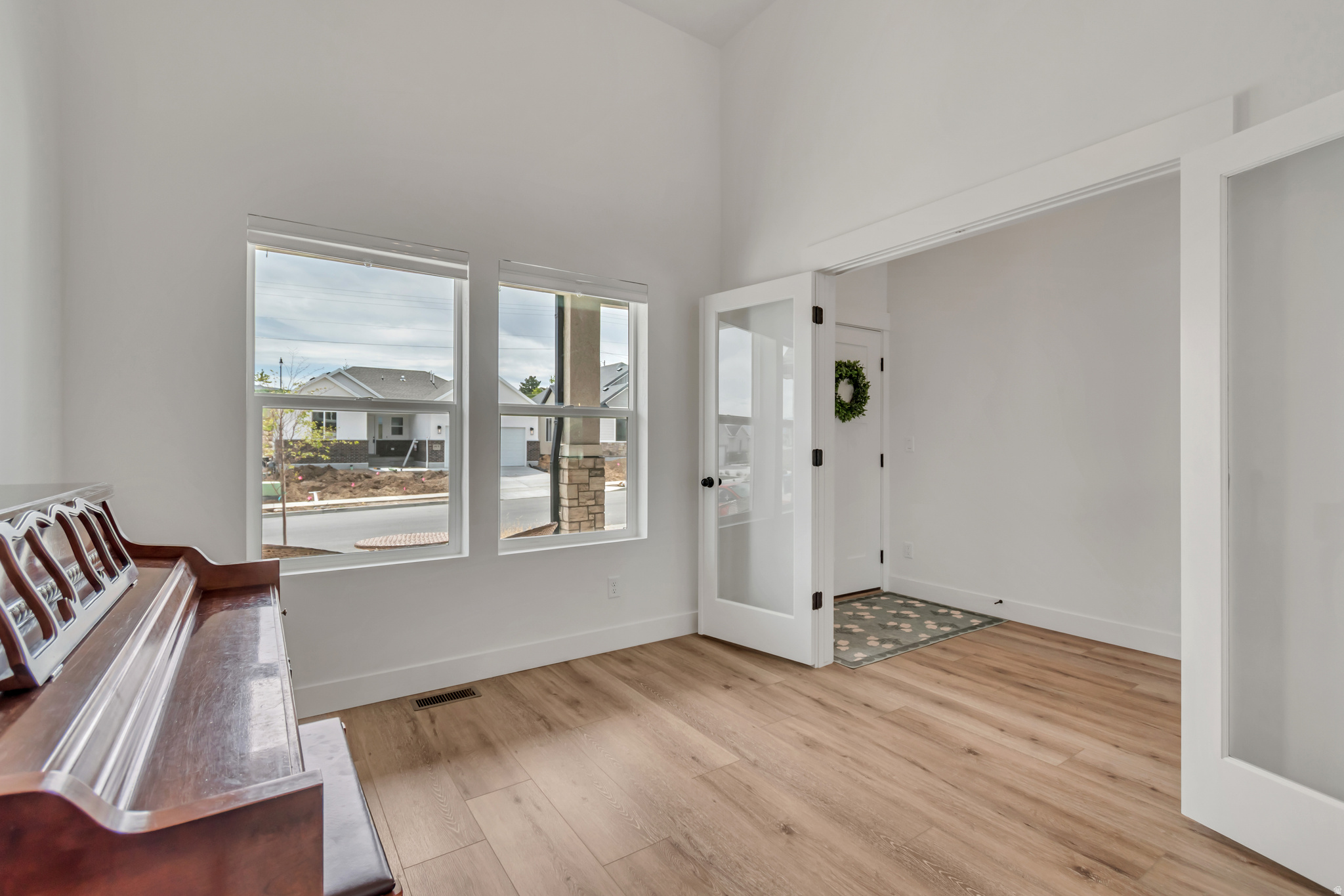 HIDDEN OAKS - Residential