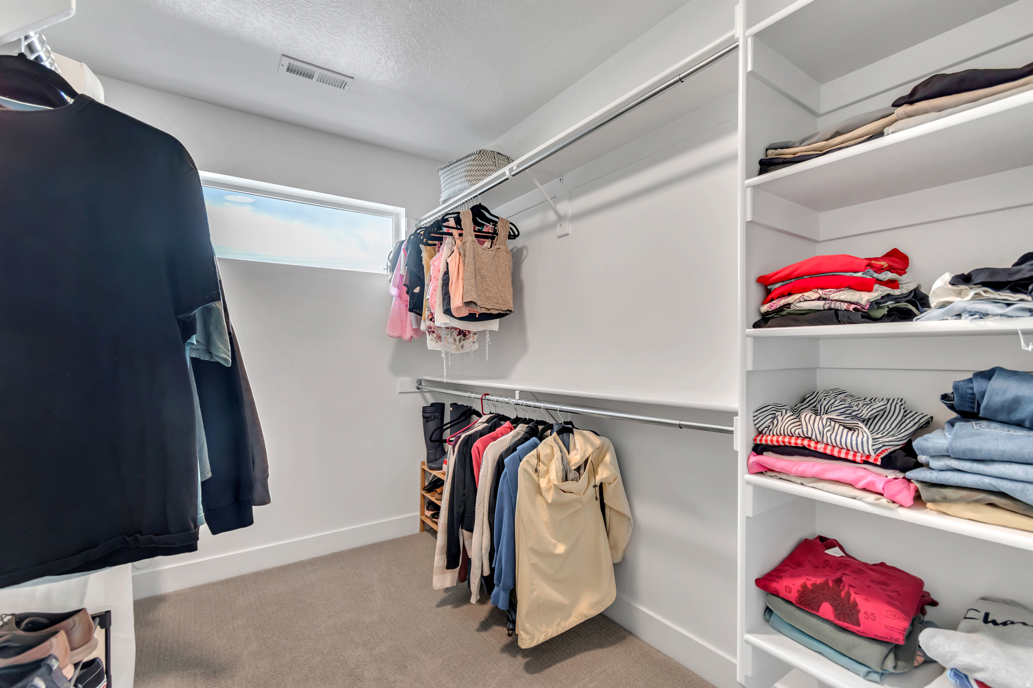 HIDDEN OAKS - Residential