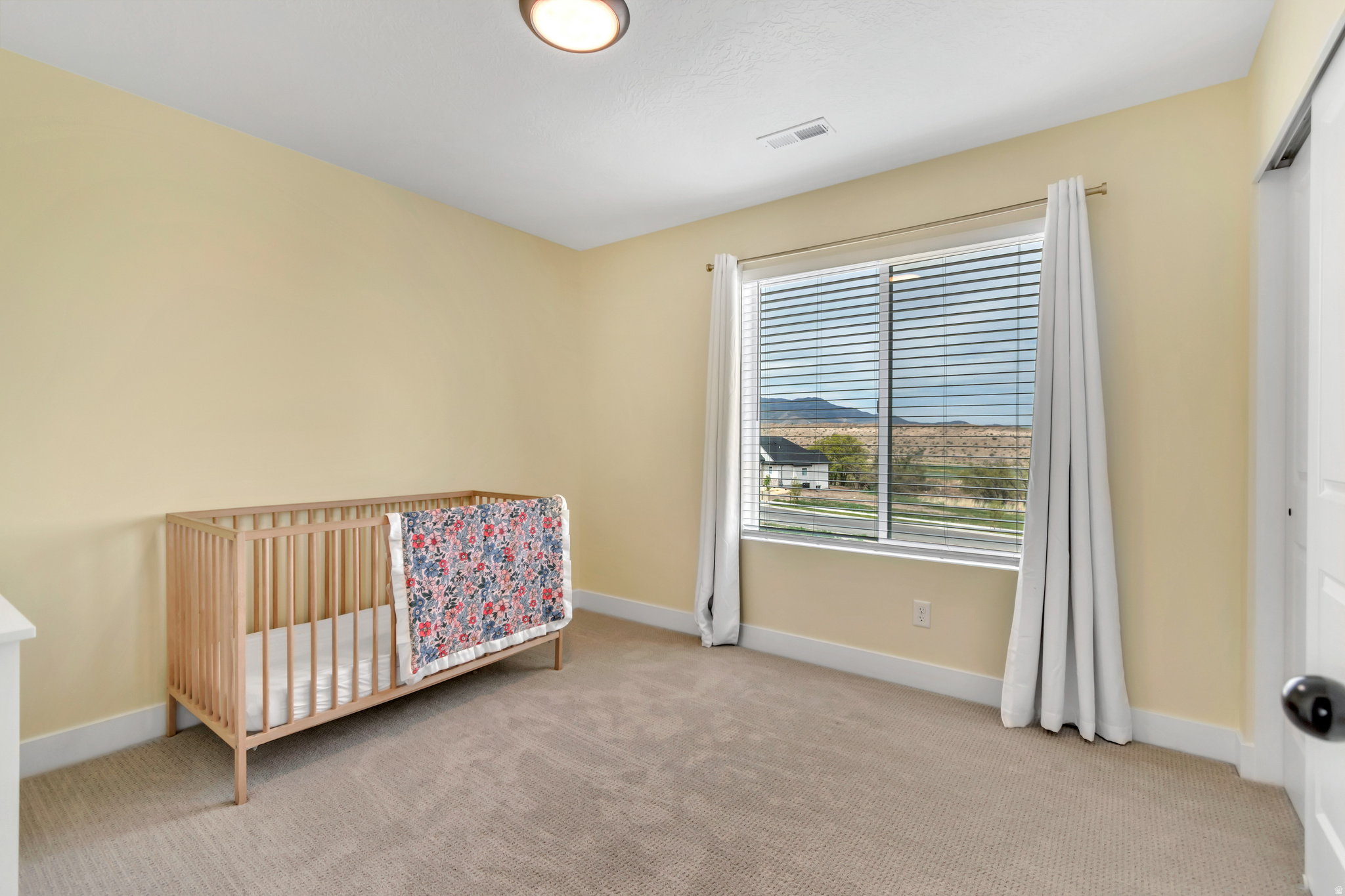 HIDDEN OAKS - Residential