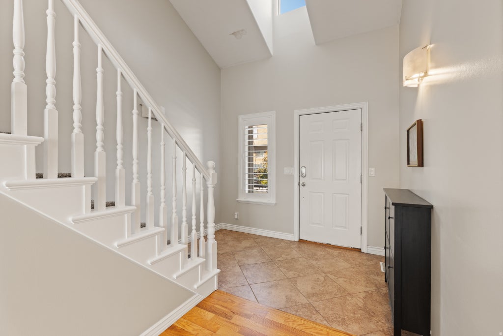 Photo of 478 E ASPEN CT #478, Murray, UT 84107 (MLS # 2186298)