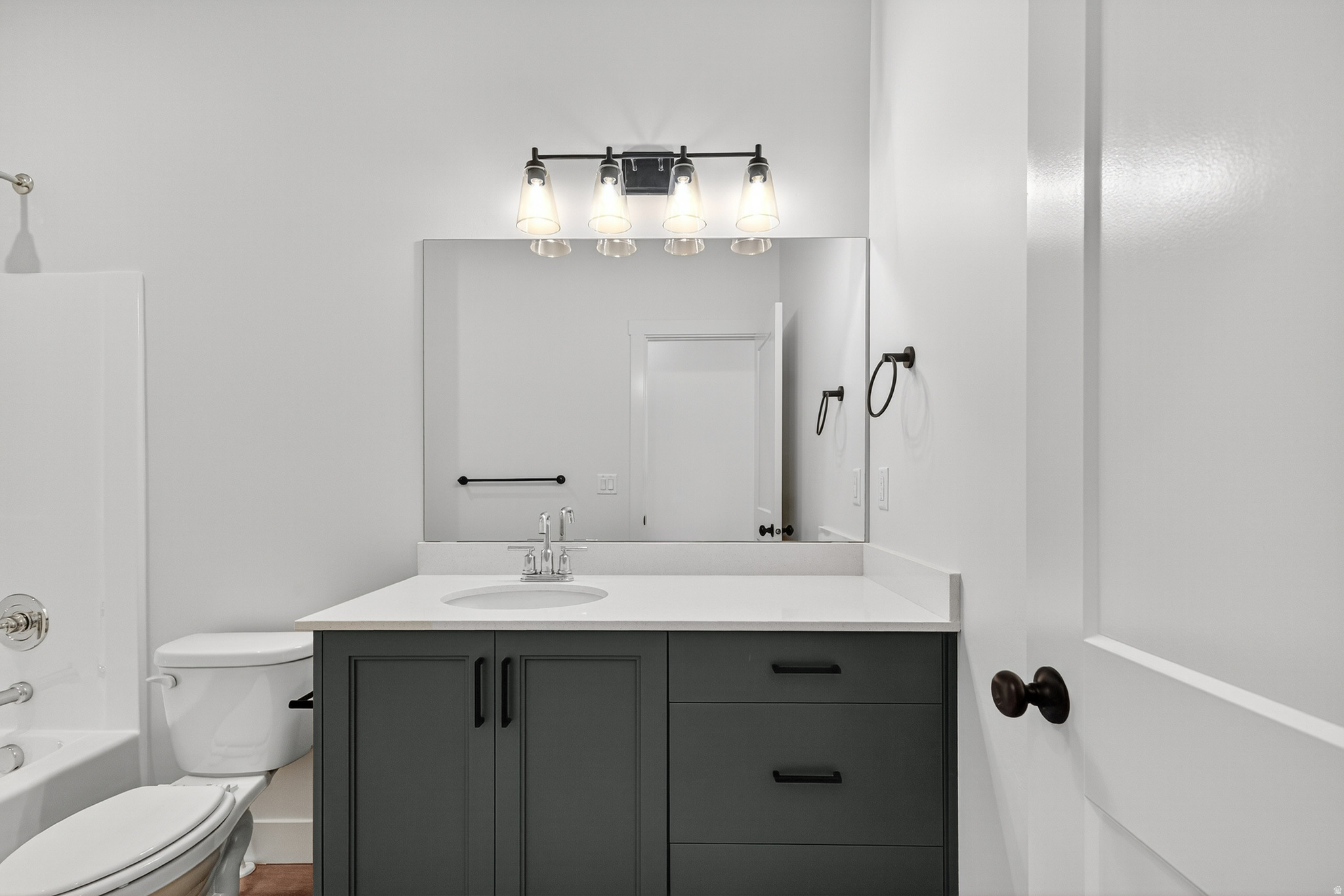 DIAMOND E - Residential