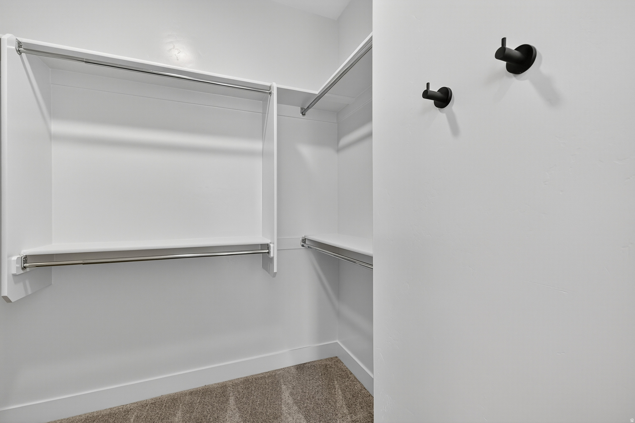 DIAMOND E - Residential