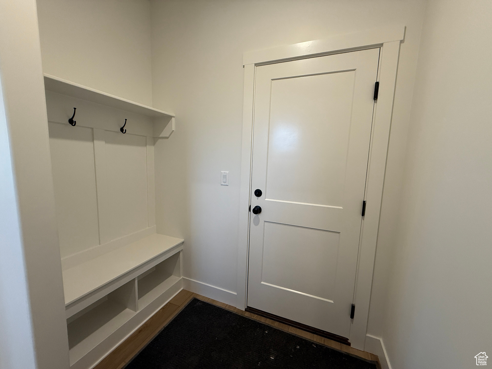 DIAMOND E - Residential