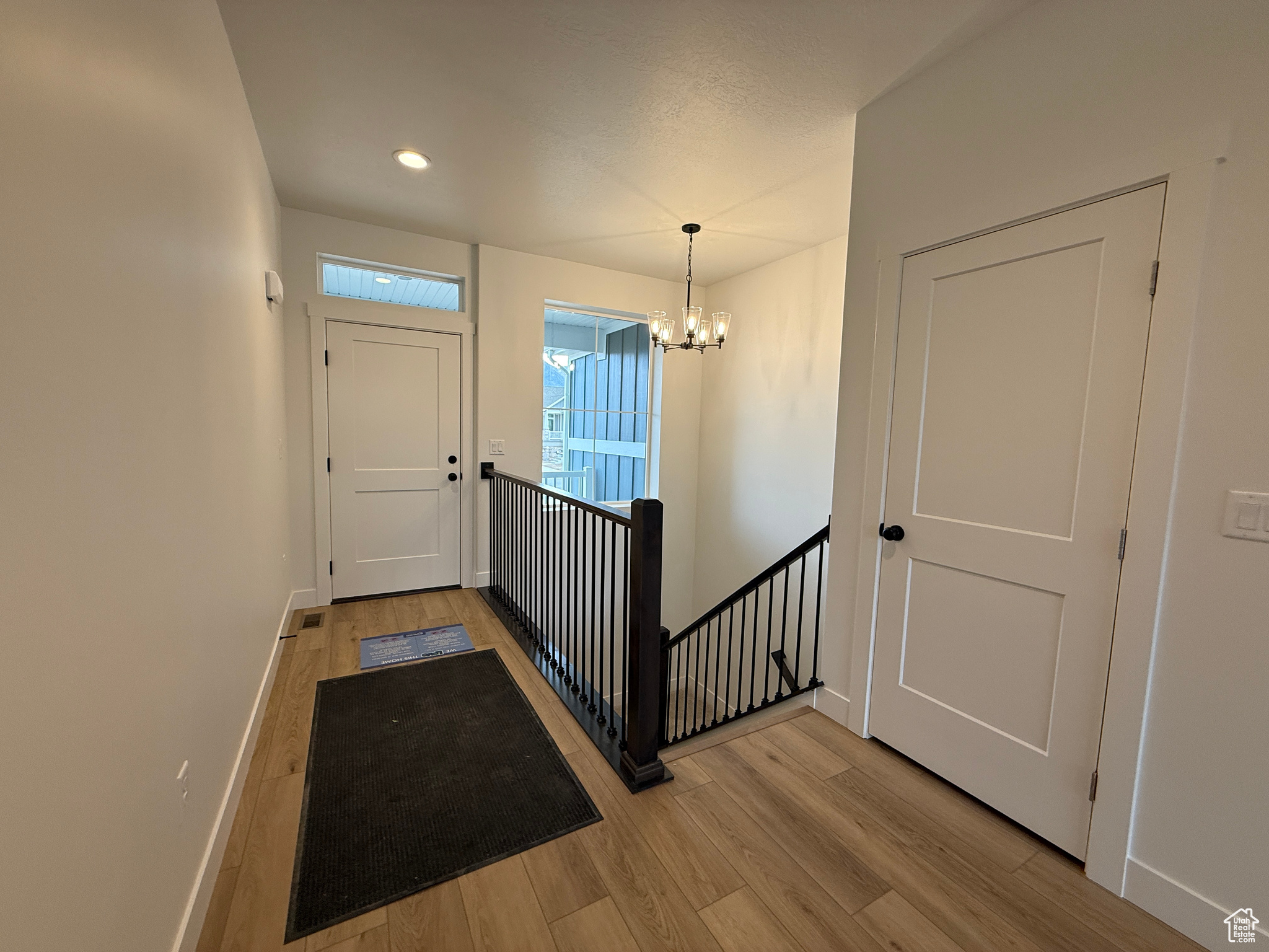 DIAMOND E - Residential