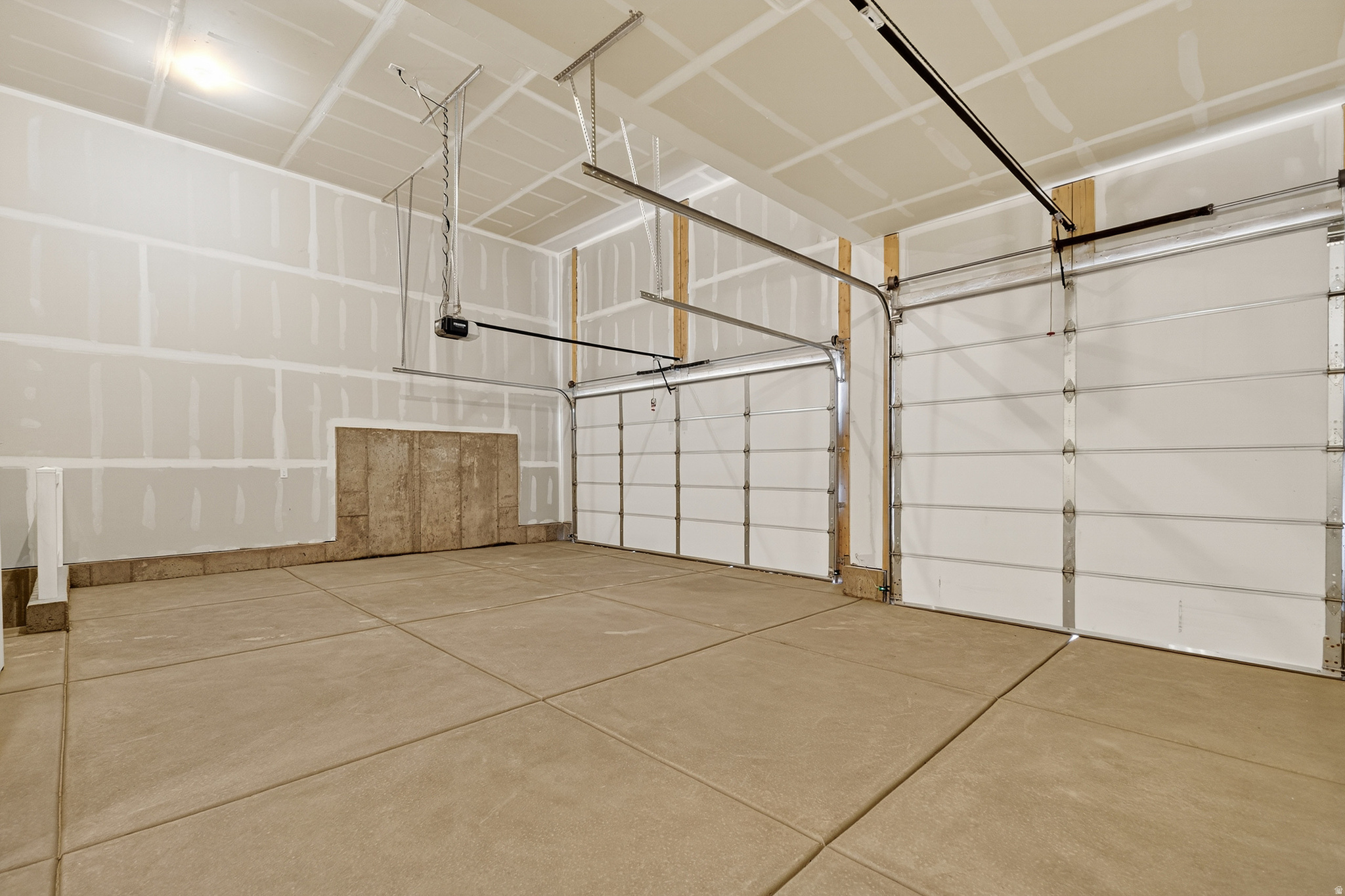 DIAMOND E - Residential