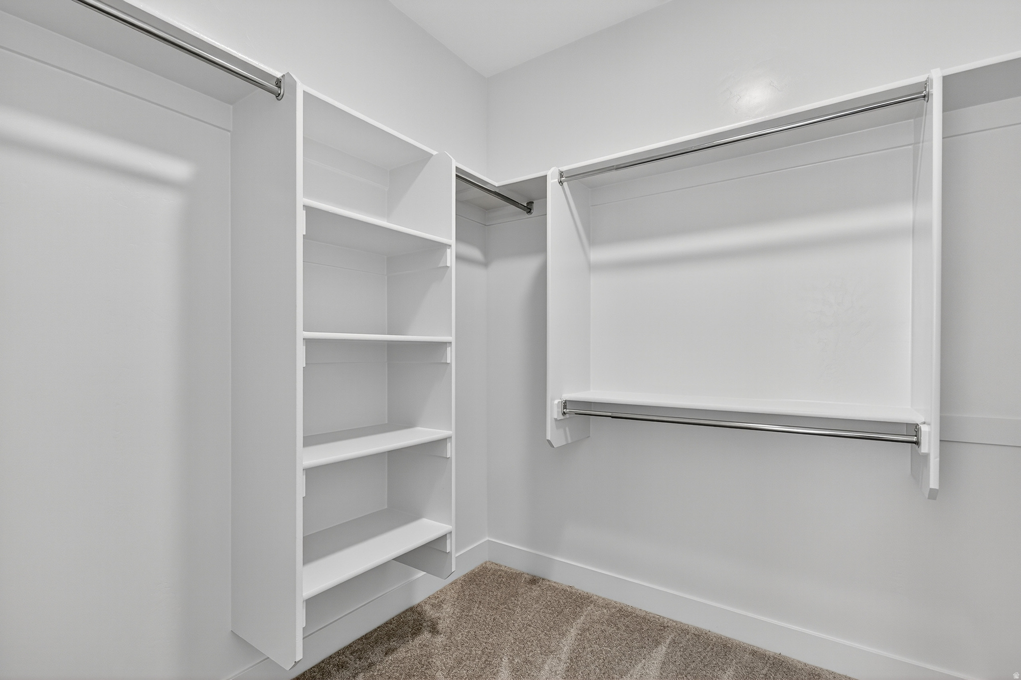 DIAMOND E - Residential