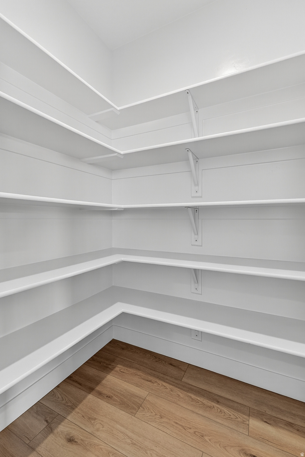 DIAMOND E - Residential